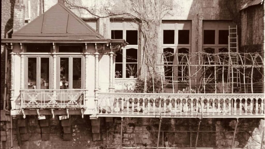 2025 Belgium Snapchat AllCategory Advertising Rate Card Burkina Faso