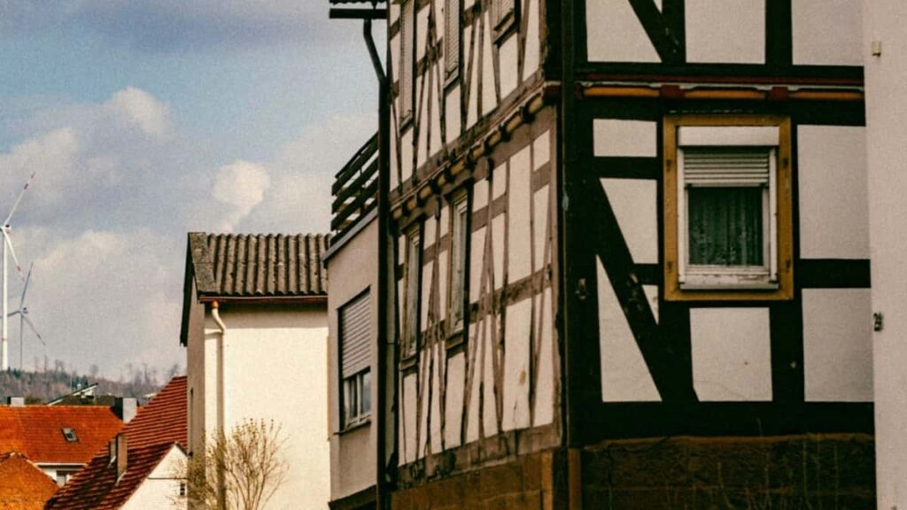 2025 United Arab Emirates Pinterest Advertising Rate Card Burkina Faso