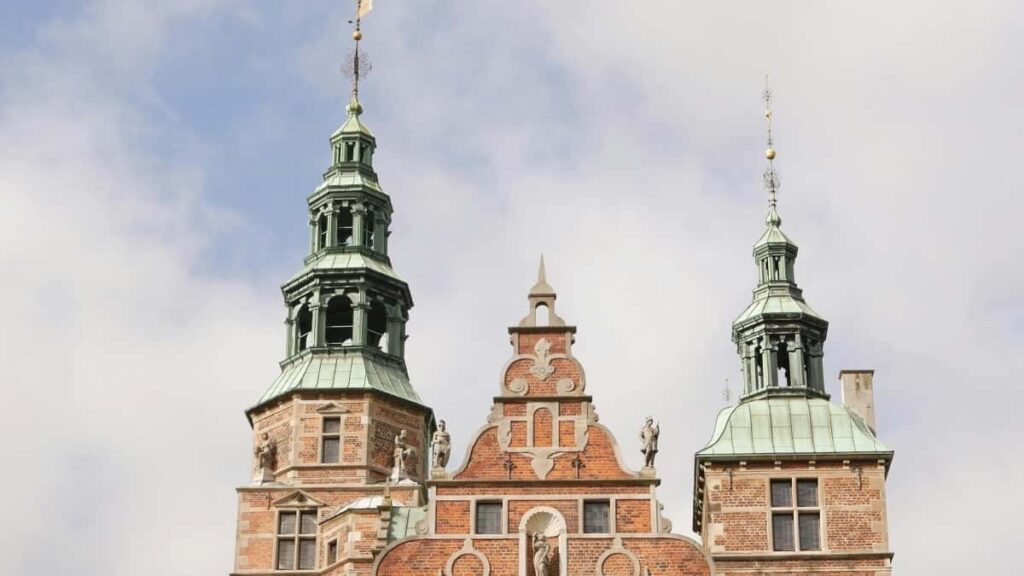 2025 Saudi Arabia Twitter Advertising Rate Card Burkina Faso Perspective