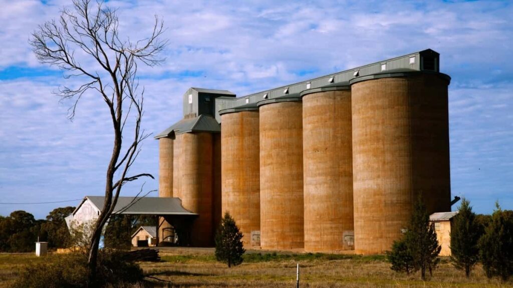 2025 Niger Snapchat Advertising Rate Card Burkina Faso