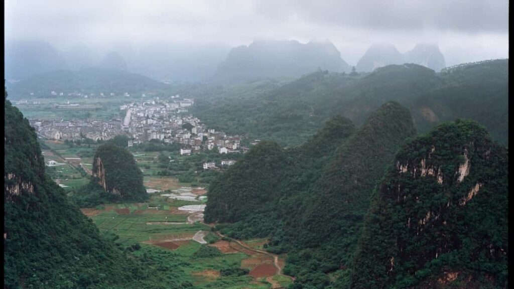 2025 Russia Facebook AllCategory Advertising Rate Card Burkina Faso Perspective