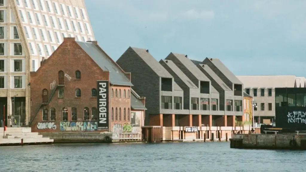 Wende fô YouTube Paraguay ka brand la, ka ba product samples taaba fo ka dɔɔ.