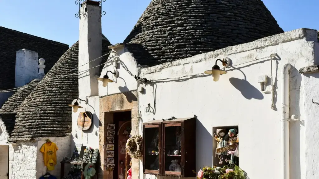 Saboŋ ka fo: n yɔr la yɛlɛga nɛɛ yamb la LinkedIn creators fi Thailand, laafi kɔndgri bougri, ni bariga zaame.