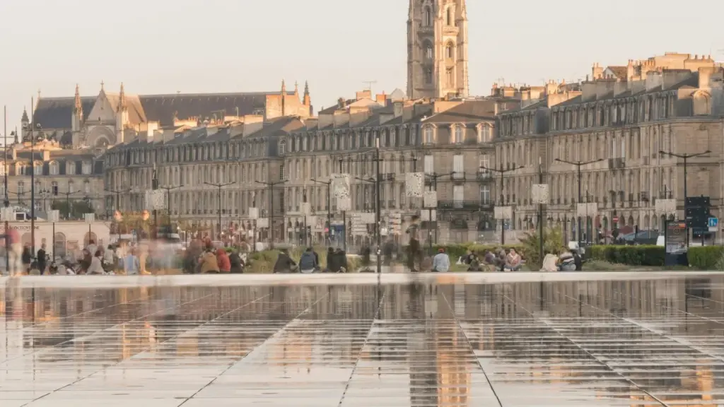 "Guid nijɛ zaabre: mba yelga né LinkedIn creators Sri Lanka ka buuri niche audiences — tactiques pratiques, outils, na MaTitie conseil."