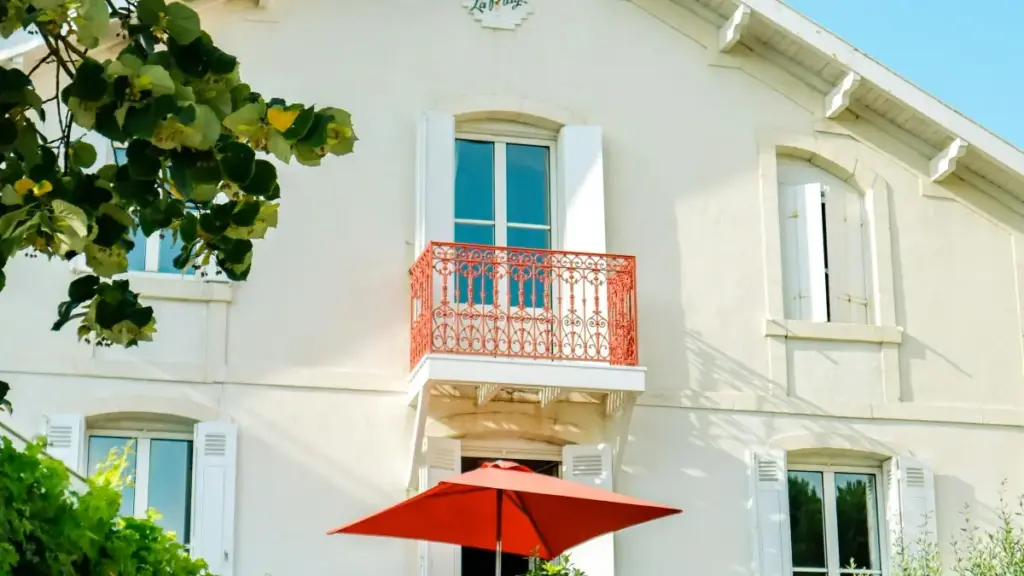 Guide pratique pour créateurs au Burkina Faso: comment contacter marques luxembourgeoises sur Rumble et décrocher accès à bêta privées en 2025.