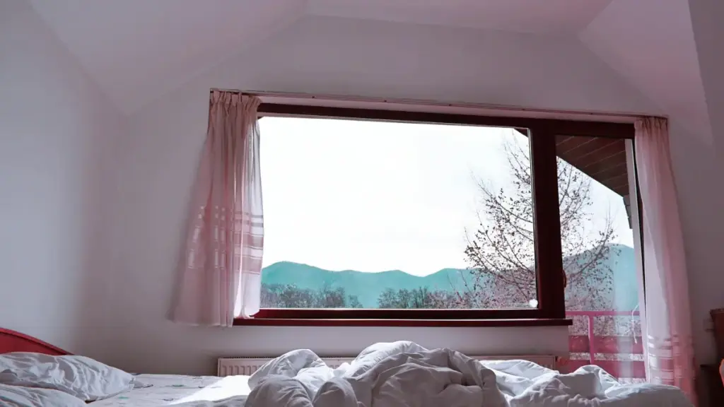 Diga ka fɛɛsa: gɔta bɛ yinga Ecuador bɛ marki la Xiaohongshu ka di zaŋa yaa sani-buuri fɛ, niŋ fɔli ka sigri nɛɛri yayri.