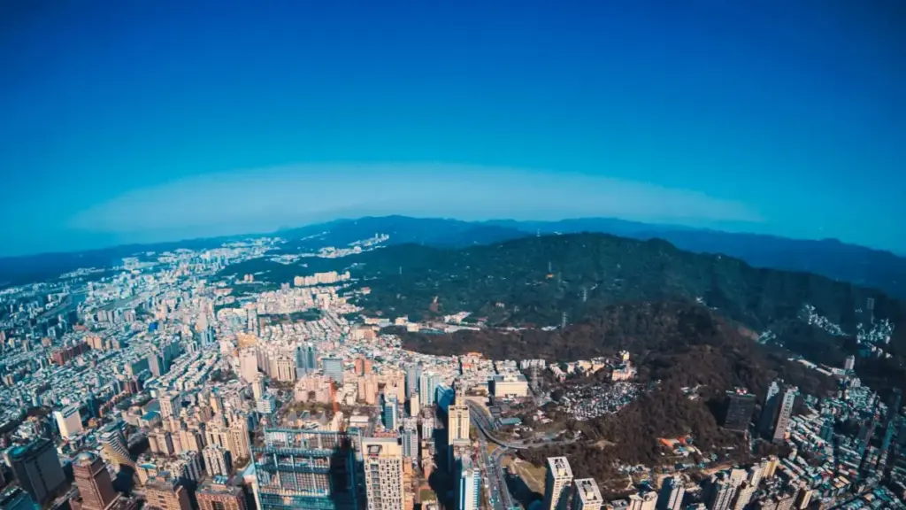 N tera yé, n yin kôma: bâa paala Latvia brands ka Kuaishou fo styling challenge, n yiiga soore, contact tond yida, ni ciiga kâa.