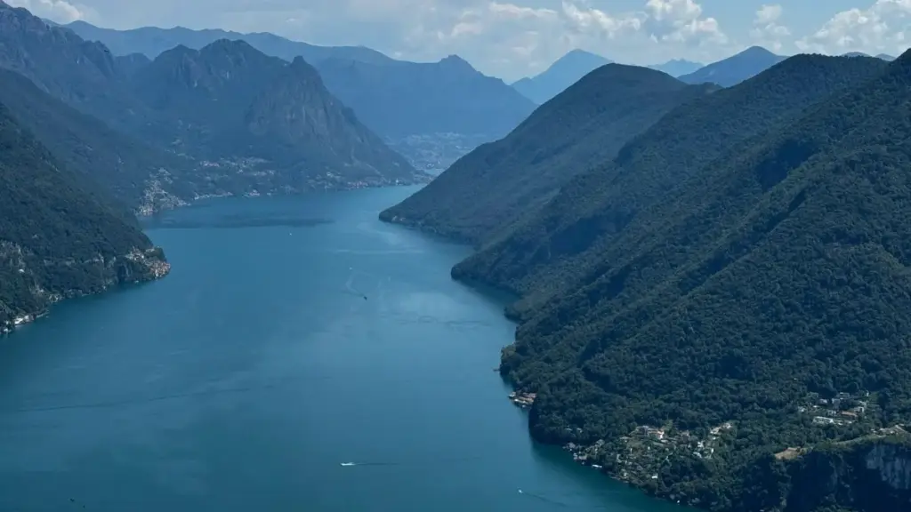 Saa ngwa yi ne sa baowa bu ga reach Dominican Republic brands on Spotify ka testimonial videos. Strategy, contacts, trends, na tips bou tchie.