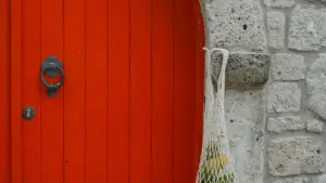 Découvre comment approcher des marques du Vietnam sur Chingari avec des angles simples, des bons messages et une stratégie qui attire un nouveau public.